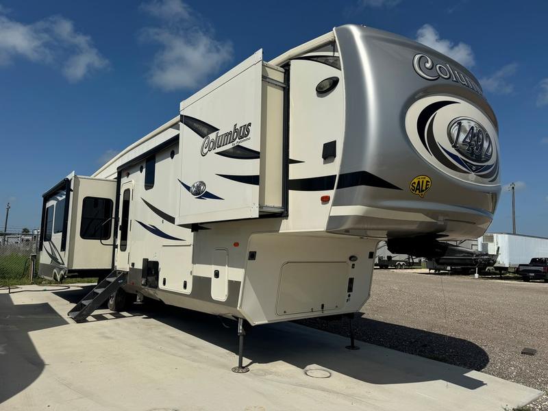 2019 Palomino RV Columbus 383FB