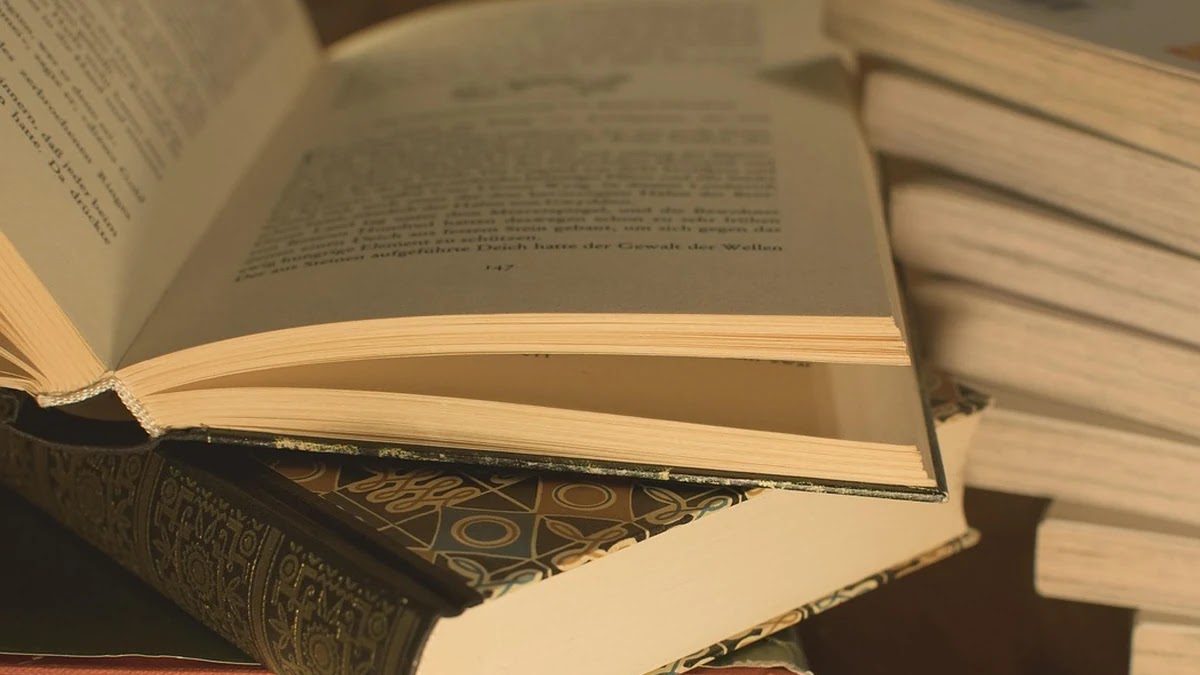 과학 개념이 역사적으로 어떻게 변화해 왔는지 탐구하기