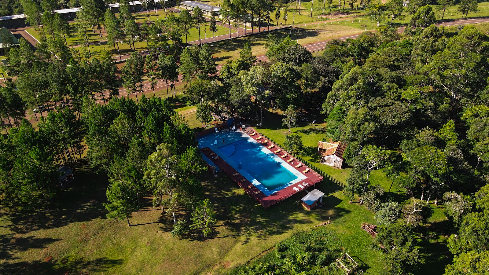 Camping, Pileta y Cabañas Mabel