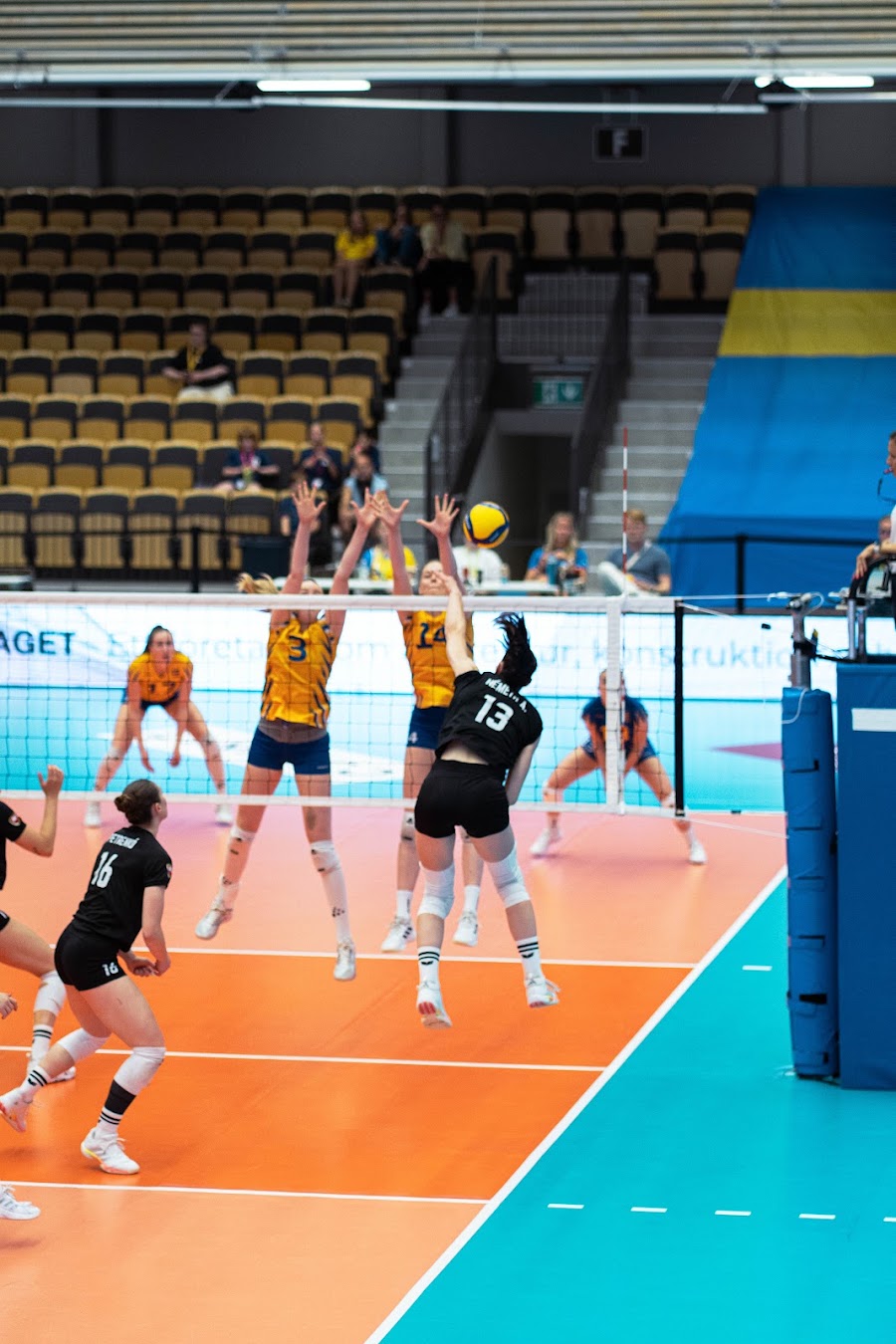 Sweden Hungary 305