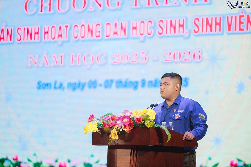Trường Đại học Tây Bắc tổ chức chương trình tuần sinh hoạt công dân cho các tân sinh viên k66 đại học hệ Chính quy