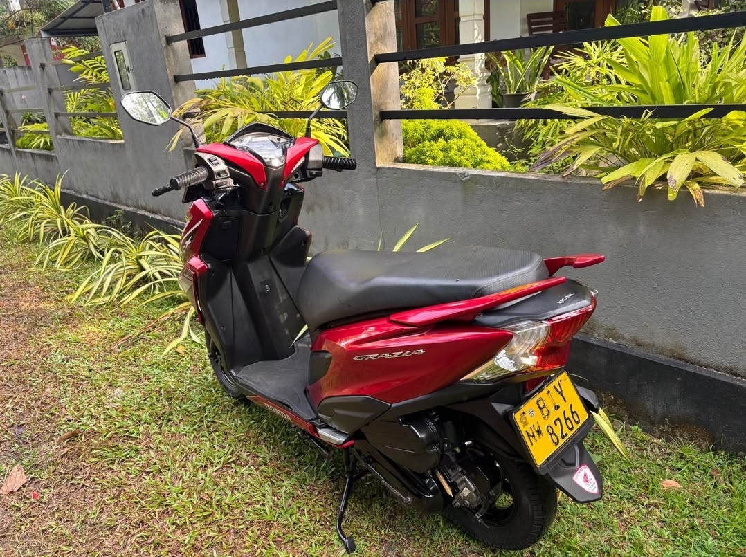 Honda grazia gallery