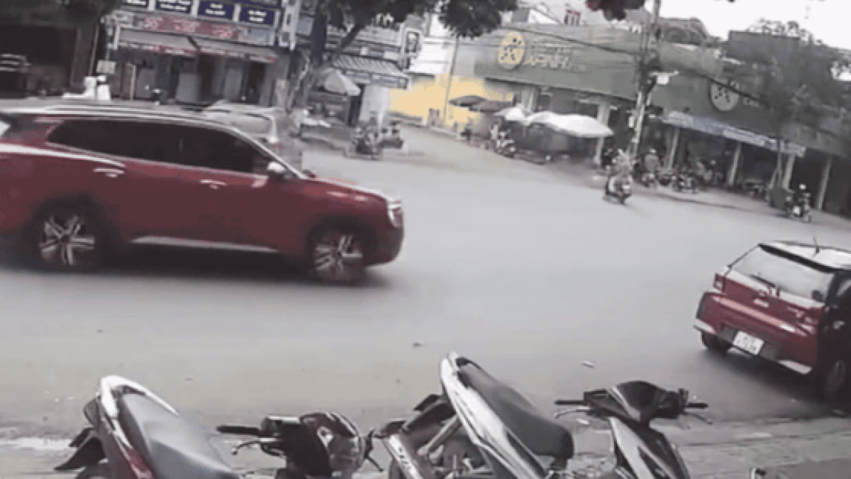 Nam sinh đi xe đạp điện độ chế gây tai nạn chết người - Báo Sức Khỏe &amp; Đời Sống