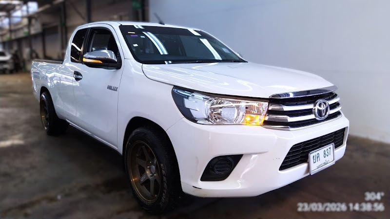 TOYOTA HILUX REVO
