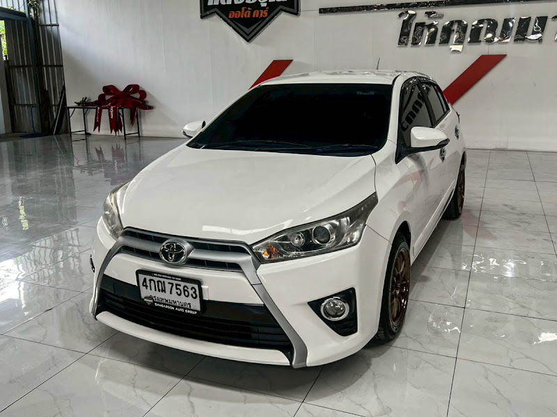 TOYOTA YARIS