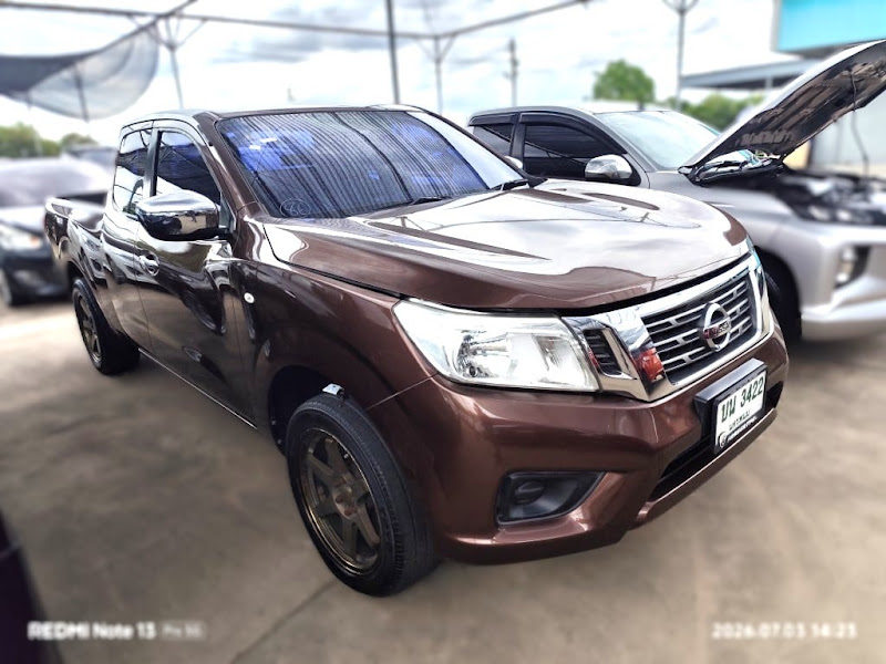 NISSAN NAVARA
