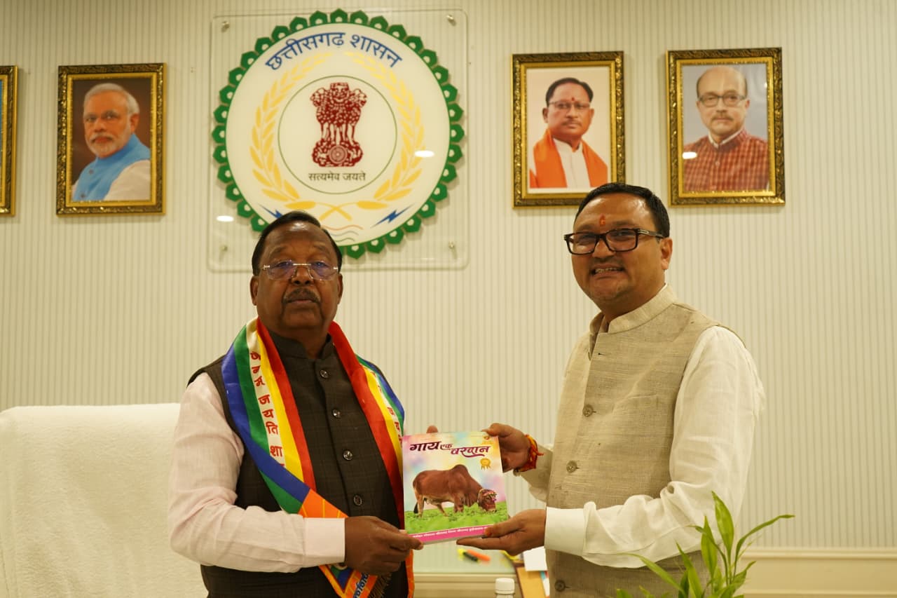 कृषि मंत्री से मिले डॉ. अखिल जैन, गौ संरक्षण व जैविक अनुसंधान प्रयासों की हुई सराहना