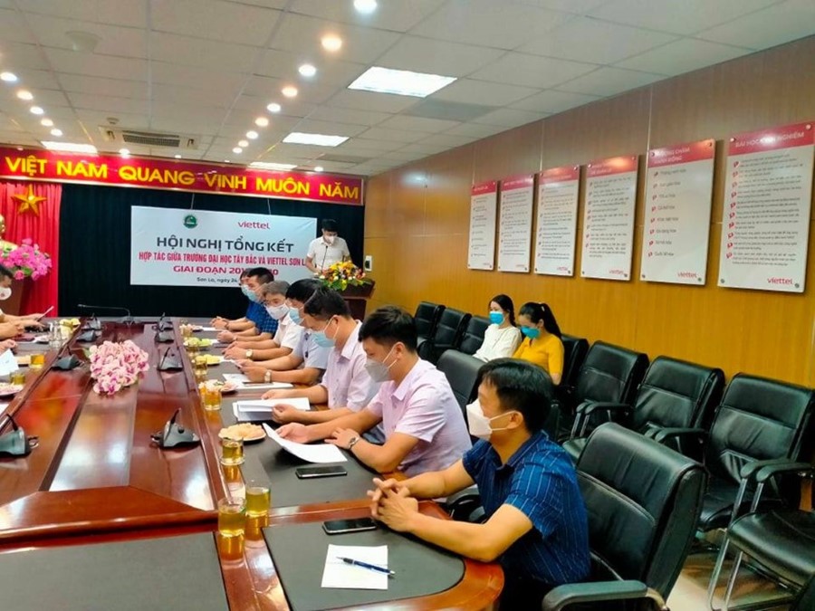 Hội nghị tổng kết hợp tác giữa Trường Đại học Tây Bắc và Viettel Sơn La giai đoạn 2018 - 2020