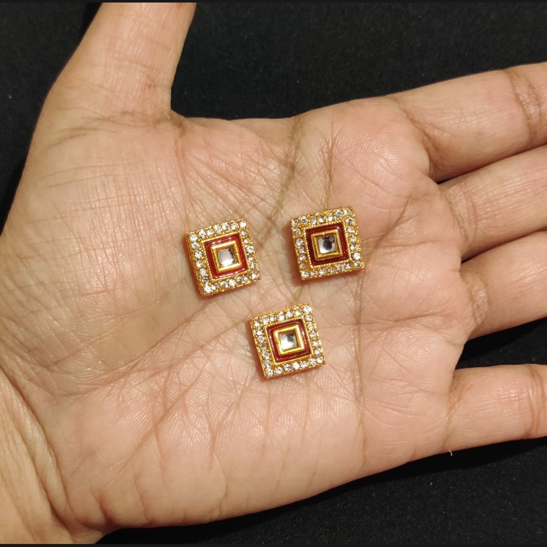 R29-Square Red Meena 2 (Pack Of 3)