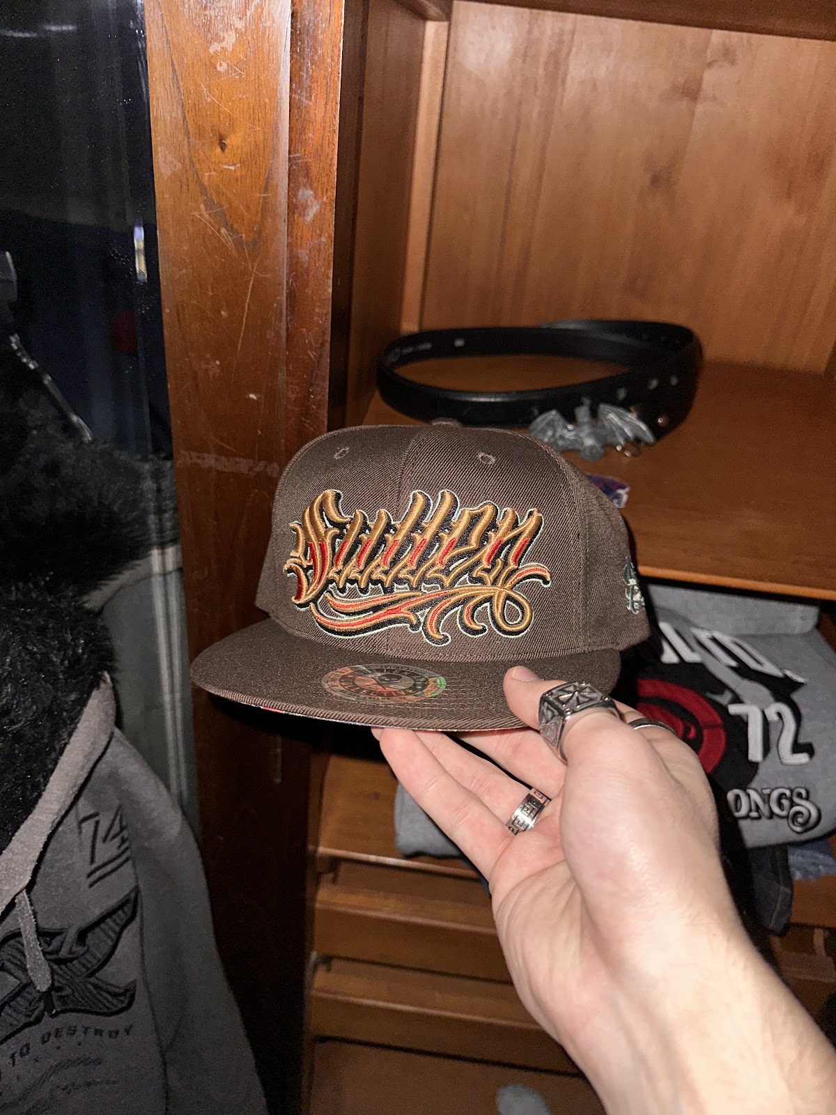 Visera Sullen x NE marrón