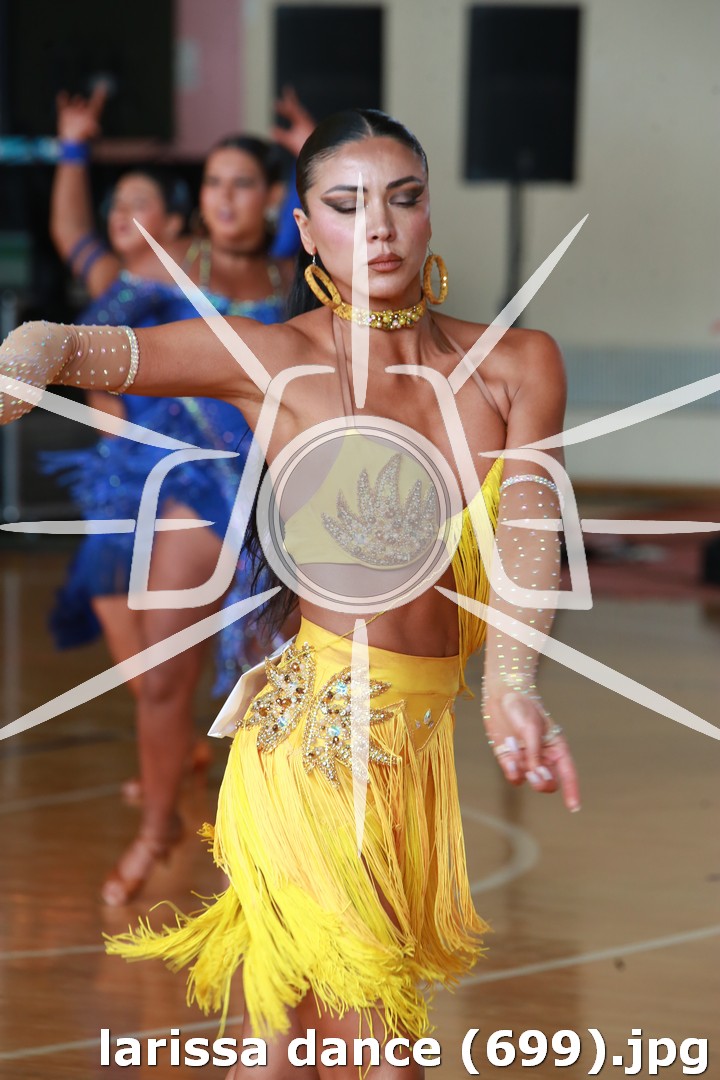 larissa dance (699).jpg