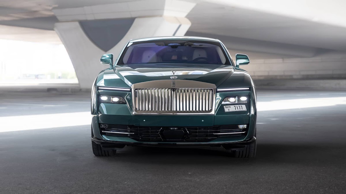 Rolls-Royce Spectre Green