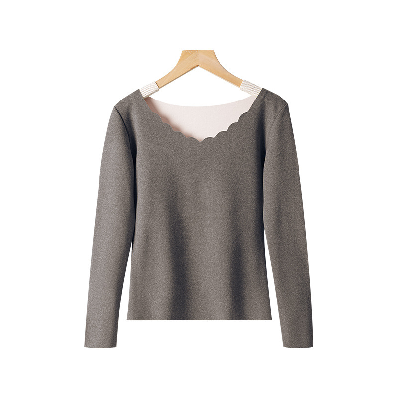 Thermal underwear set with V-neck and heating function