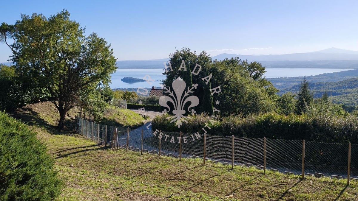 אחוזת טרסימנו לקסוס (Tenuta Trasimeno Lux) — 98