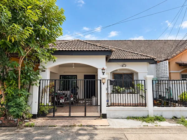 Townhouse · Wichit