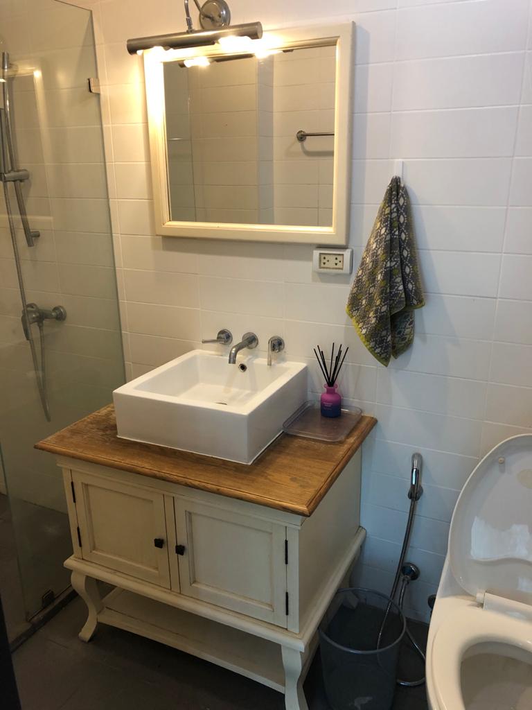 Espana Condo - 1 Bed, Floor 3 4