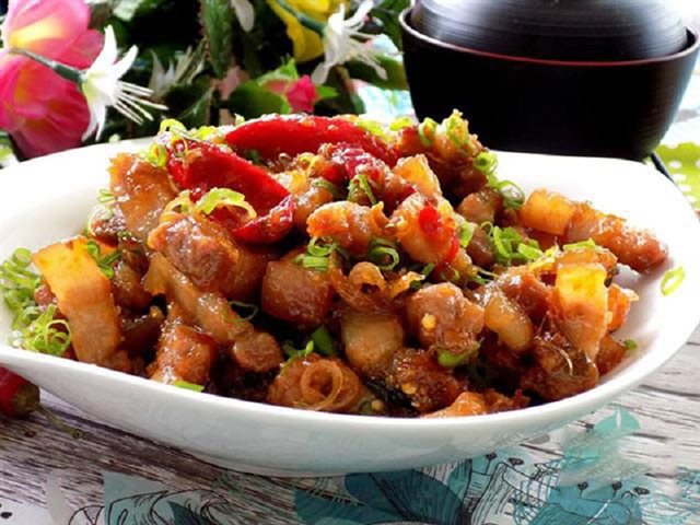 Thịt Rim Mắm Sả
