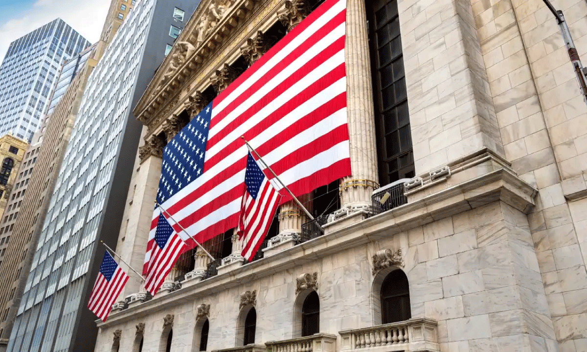 El empleo en Estados Unidos supera pronósticos pese al conflicto con Irán y sostiene señales de estabilidad económica