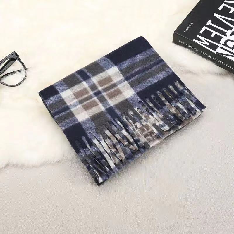 Classic Plaid Scarf Made of Double-Sided Fleece