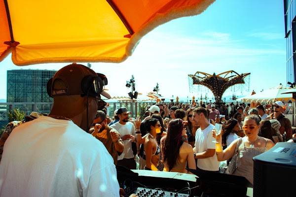 Amtrac - Memorial Day Weekend Pool Party photo 6
