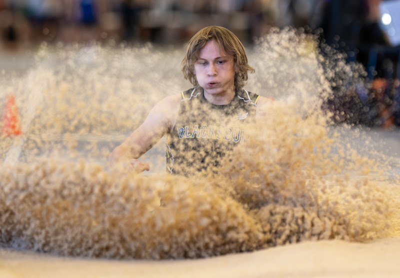Photo from HS: Indoor Track & Field of Thomas McCall