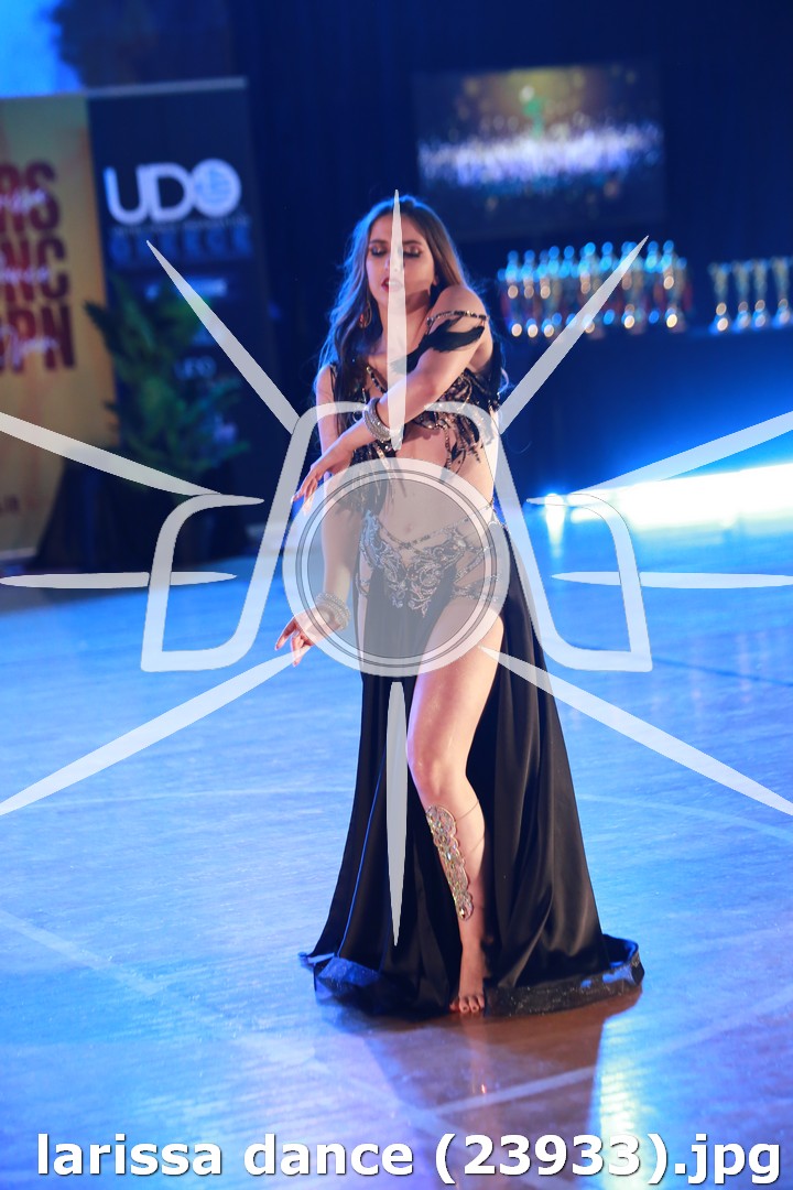 larissa dance (23933).jpg