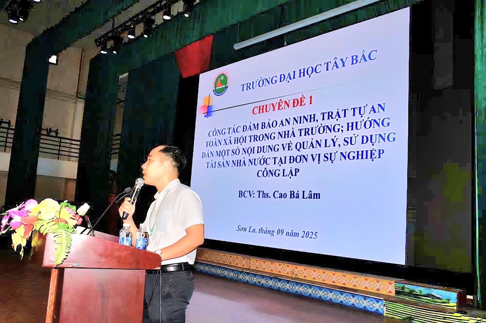 Trường Đại học Tây Bắc tổ chức chương trình tuần sinh hoạt công dân cho các tân sinh viên k66 đại học hệ Chính quy