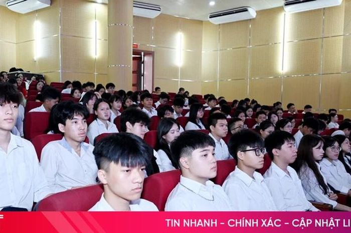 Mỗi học sinh hãy nỗ lực học tập để trở thành công dân có ích, góp phần xây dựng quê hương, đất nước - Báo Hà Tĩnh