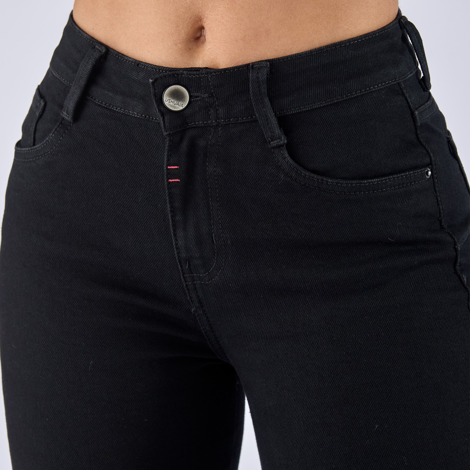 Jean straight boot licrado tiro medio en denim negro - Vista 6