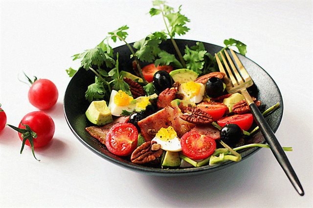 Salad Thịt Xông Khói