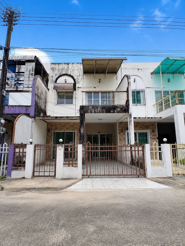 หมู่บ้านภูเก็ตธานี