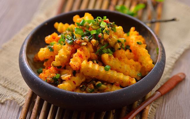 Khoai Tây Chiên Giòn Trộn Cay