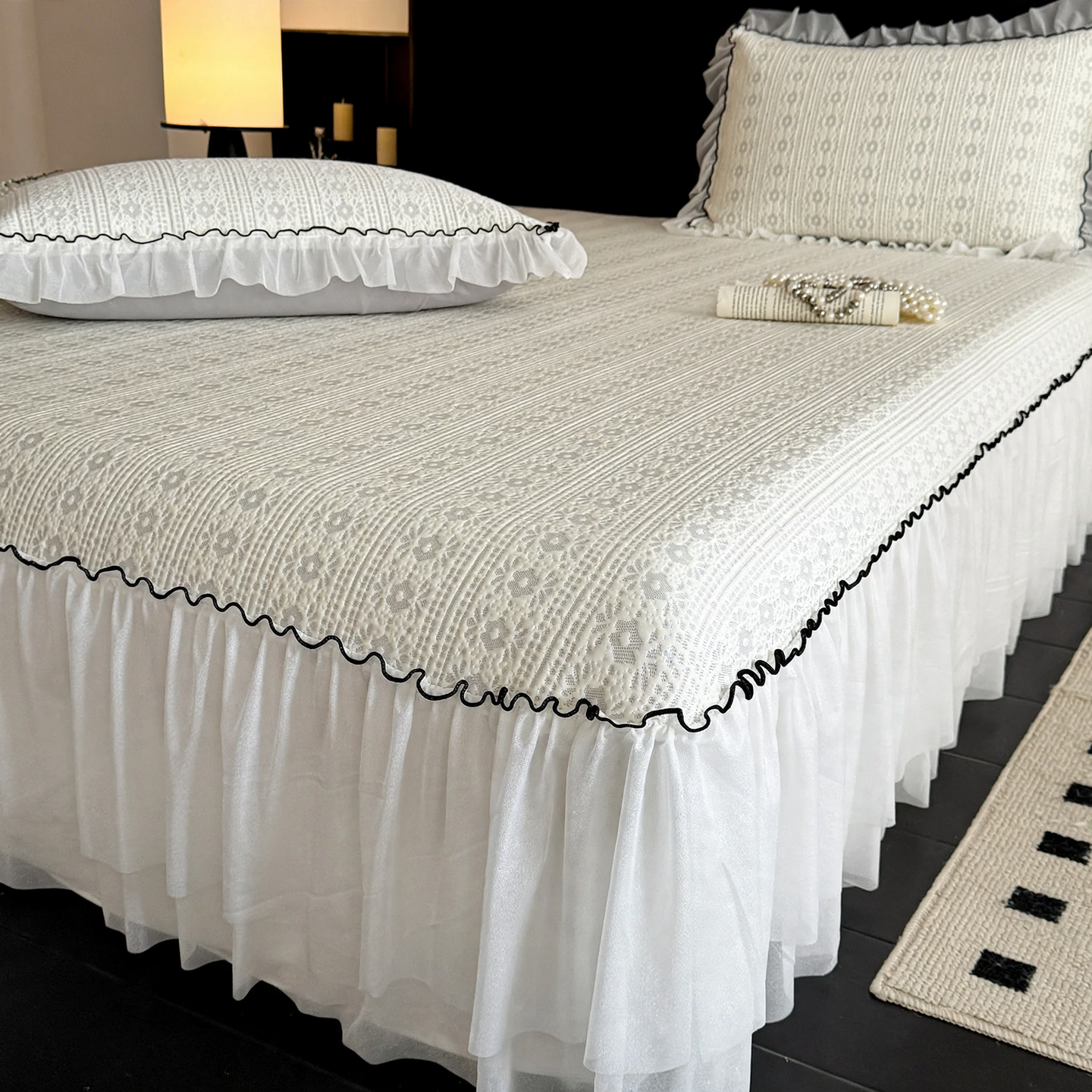 Cooling mat in princess style, foldable