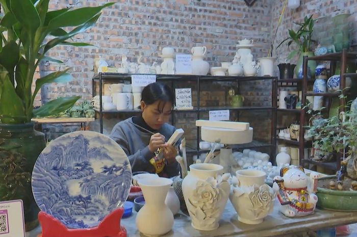 Làng nghề Hà Nội chuyển mình thành điểm đến trải nghiệm - Đài Phát thanh và truyền hình Hà Nội