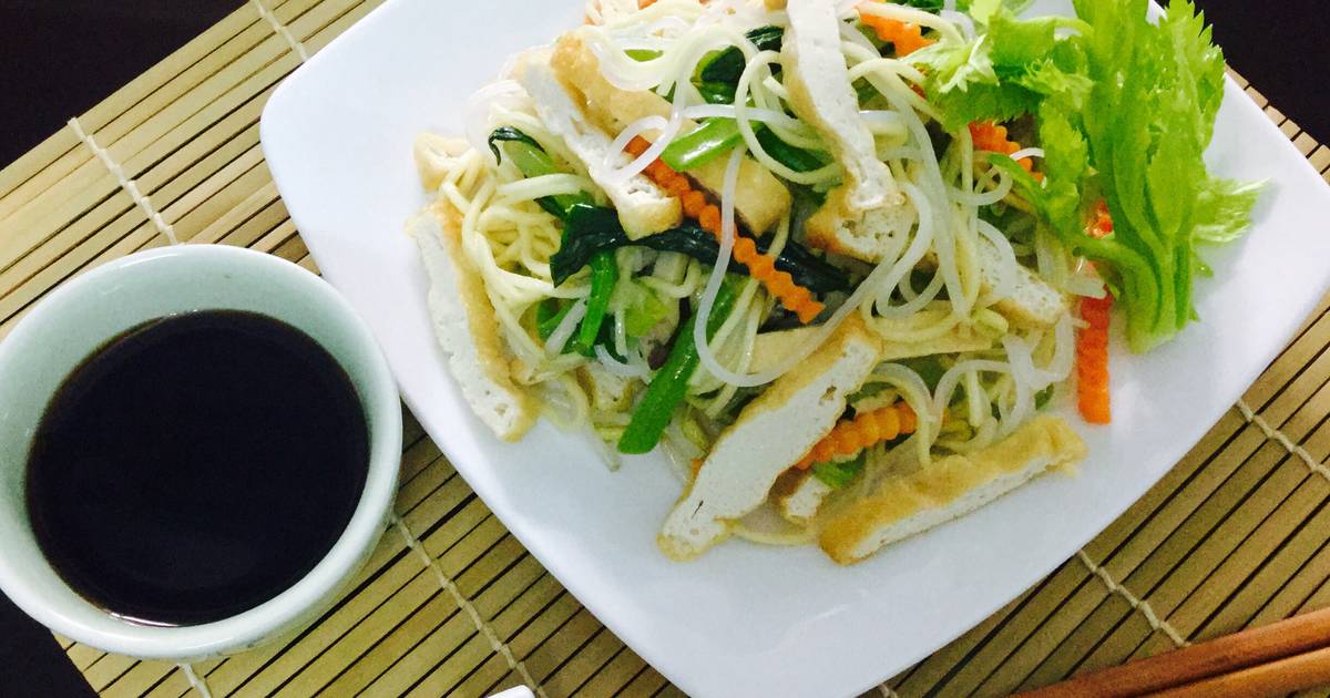 Bún gạo xào chay