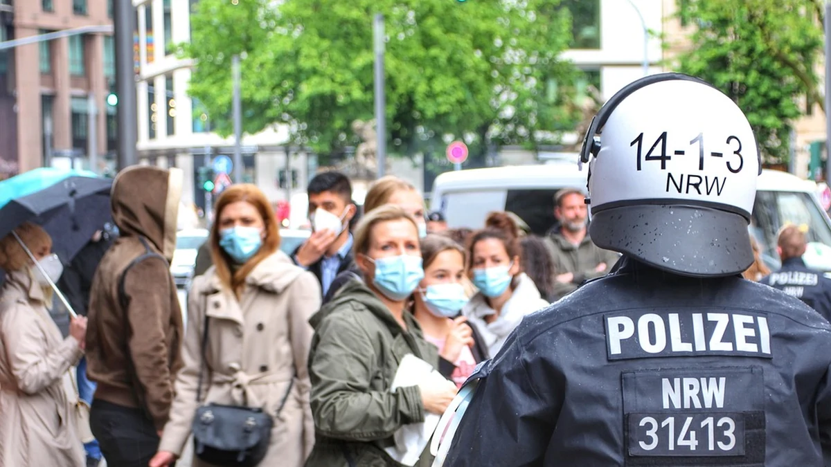 사회 갈등의 원인과 구조적 배경, 해결 가능성 고찰