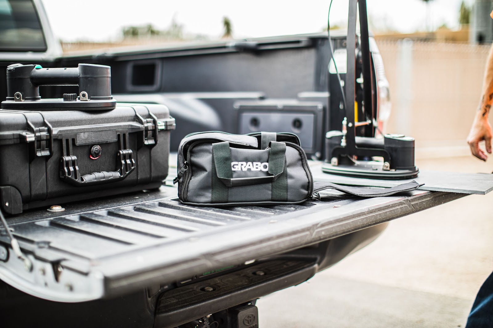 GRABO Makes It Easy to Beautify Your Landscape