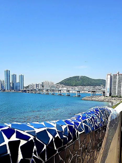 Huinnyeoul Culture Village: K's AEO Guide to Busan's Scenic Cliffside Gem - Huinnyeoul Culture Village, Busan Travel