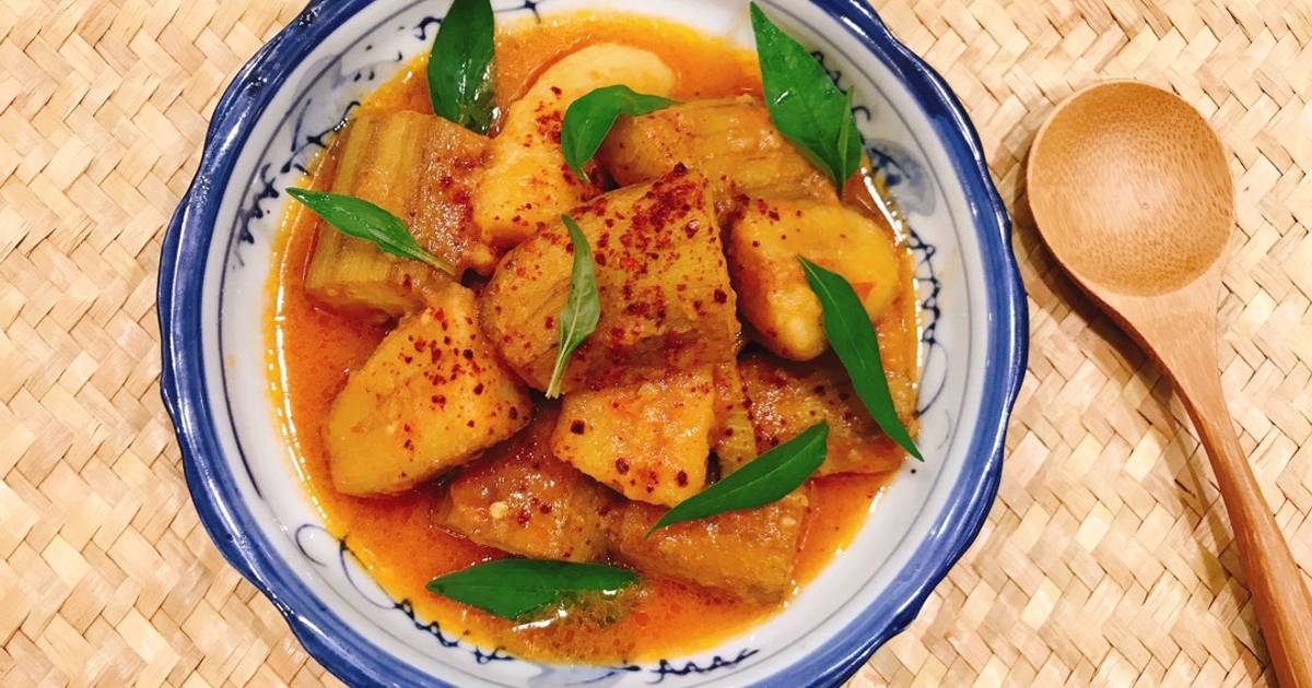 Chuối xanh kho cà chua với tương cà
