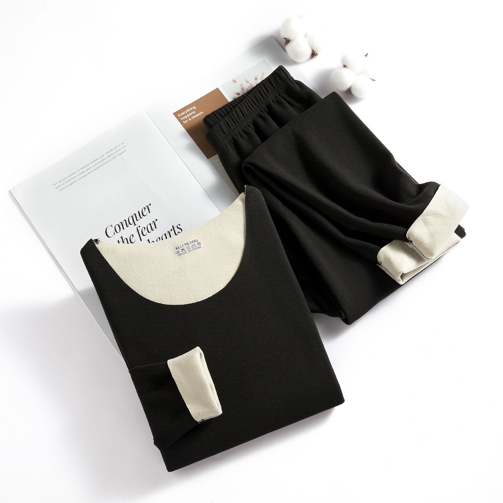 Elastic thermal underwear set with V-neck