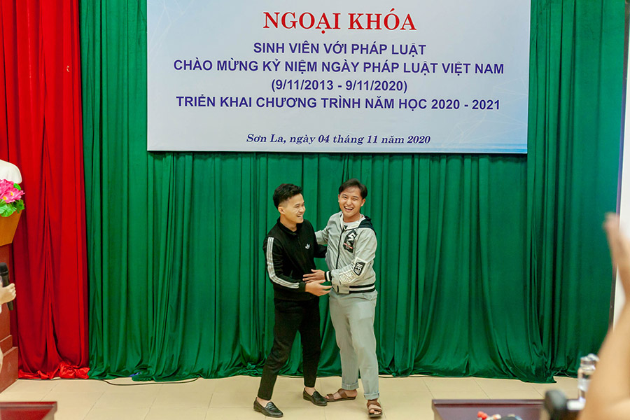 Hội sinh viên tổ chức chương trình ngoại khóa "Sinh viên với pháp luật chào mừng kỷ niệm ngày Pháp luật Việt Nam (09/11/2013 - 09/11/2020)