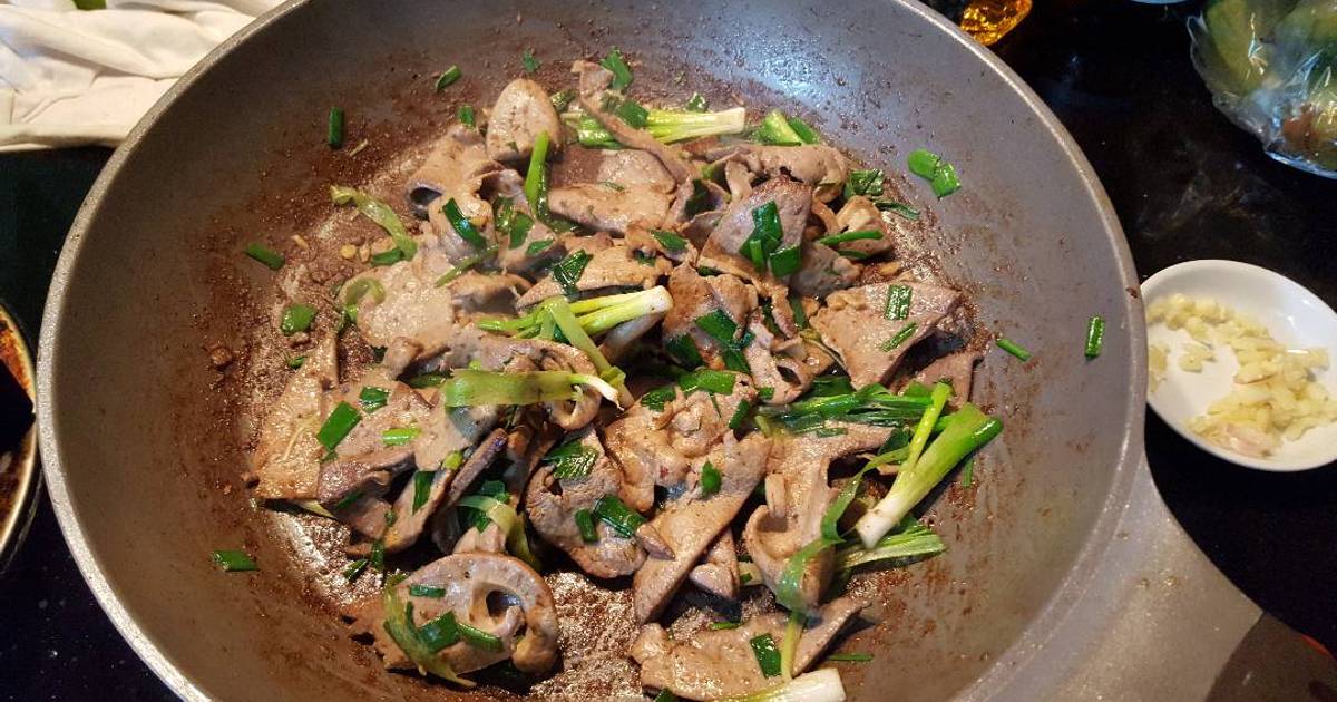 Gan lợn xào