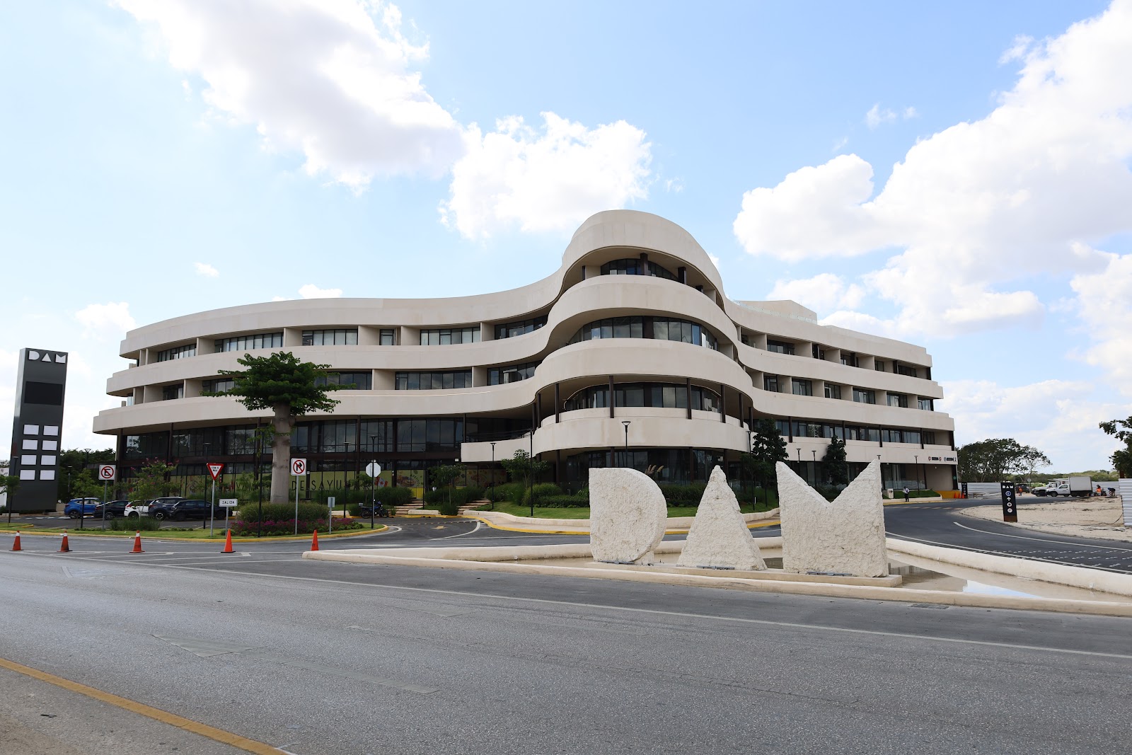 DAM Business Center 3