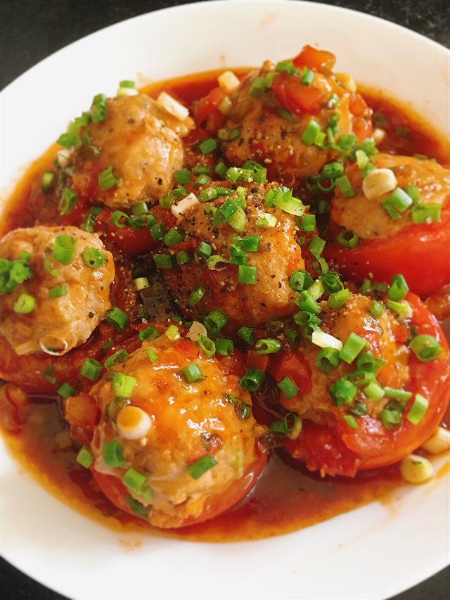 Cà Chua Farci Nhân Thịt Và Giò Sống
