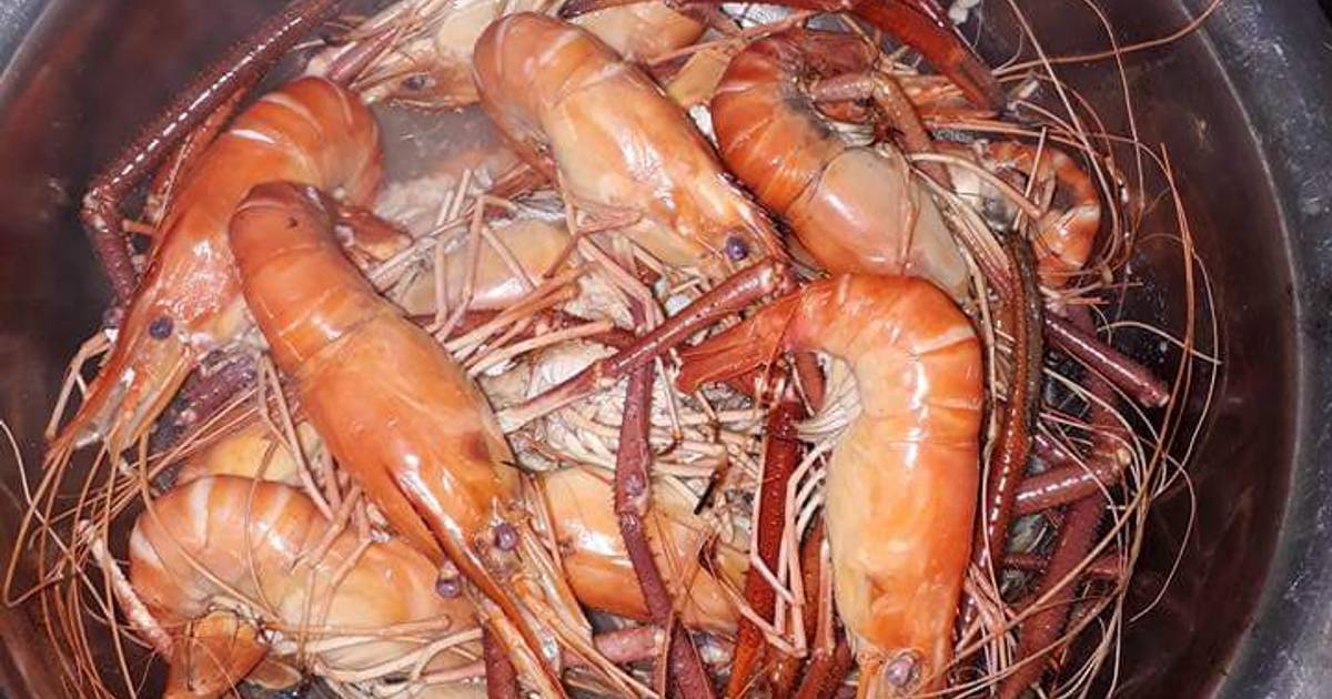 Tôm Càng Luộc Nước Dừa