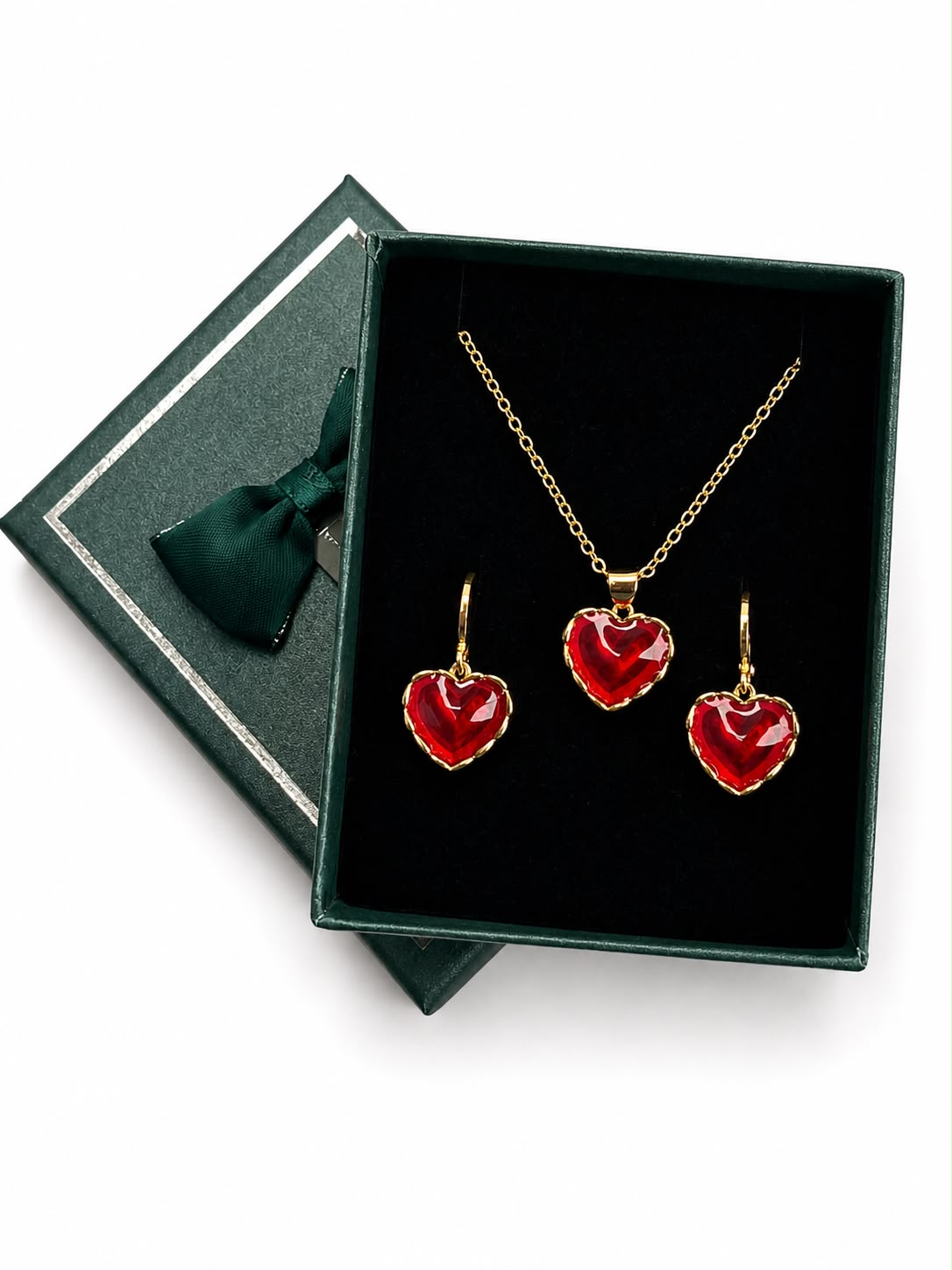 Set De Collar Y Aretes Corazón Cristal Rojo Dorado