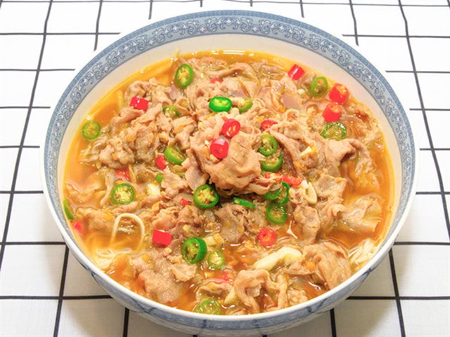 Canh Thịt Bò Nấm Kim Châm
