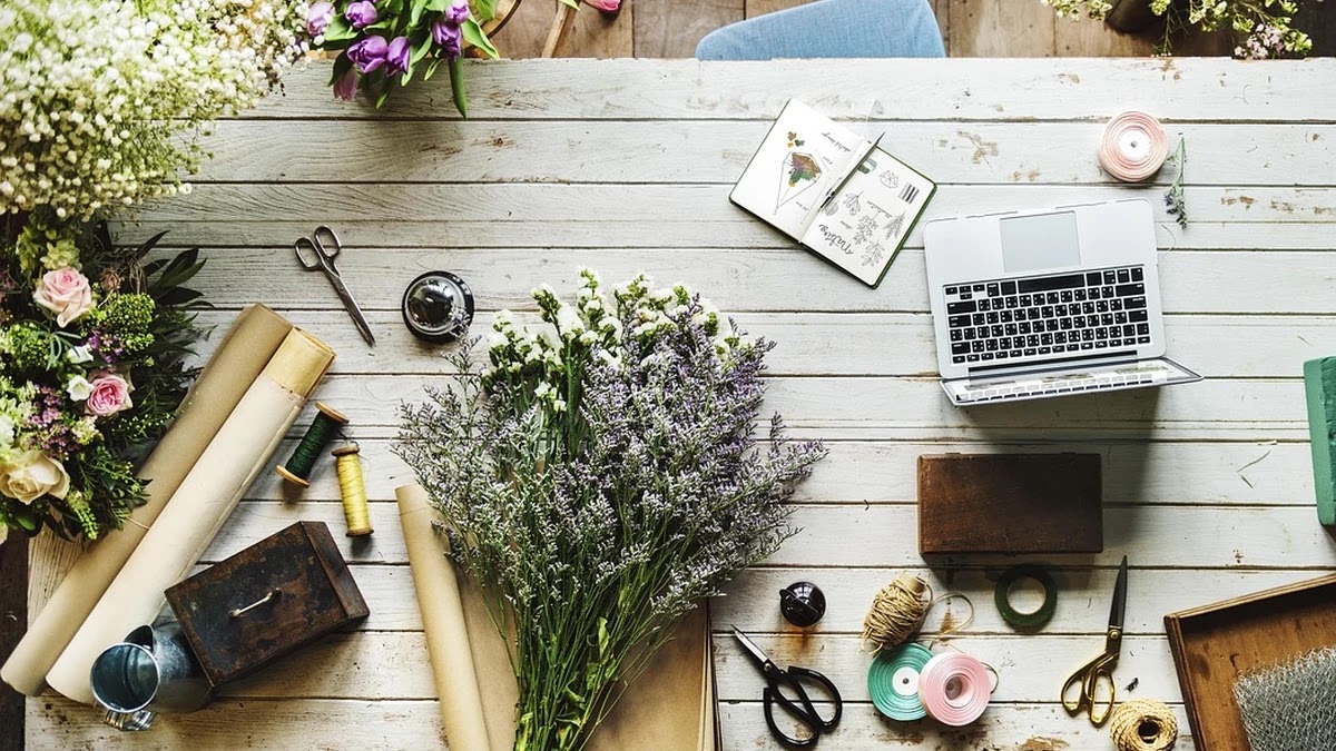 GPT와 BERT 비교: 실무 활용 관점에서 차이점과 장단점 분석