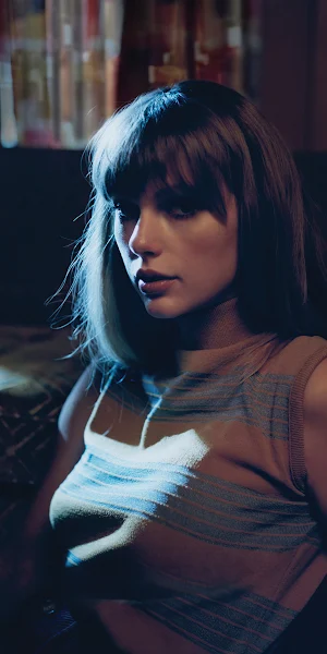 Taylor Swift Midnights 4K iPhone Wallpaper Background