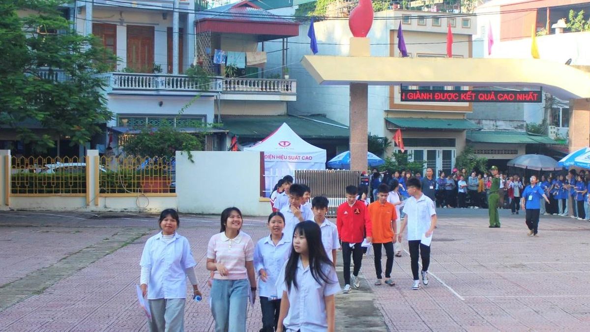 Đề và gợi ý đáp án đề thi môn Ngữ Văn vào lớp 10 THPT tỉnh Sơn La 2026 - Báo Tri thức &amp; Cuộc sống